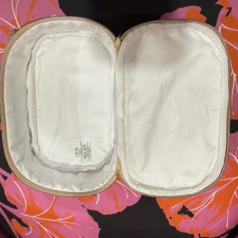NEW Christian Dior Gold Woven Beauty Makeup Bag Pouch - Picture 8 of 9